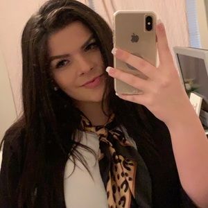 Meet your Posher, Madison